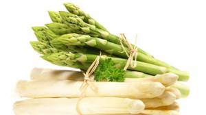 Esp&aacute;rragos &iquest;Blancos o verdes?