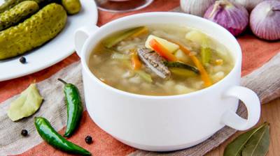 Sopa de verduras y rape