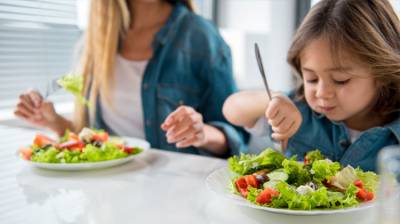 Masticar bien para hacer mejor la digestión