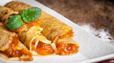 Crêpes rellenas con crema de anís