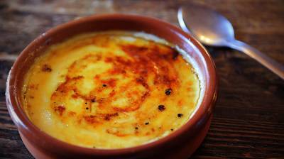 Crema catalana con hierbaluisa