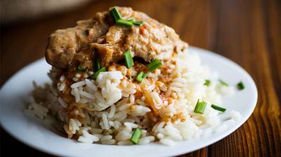 Arroz con conejo y frutos secos